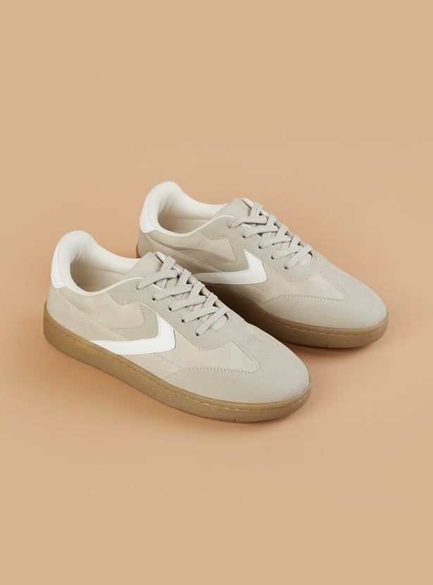 GINGER Sneakers with Contrast Ovelays
