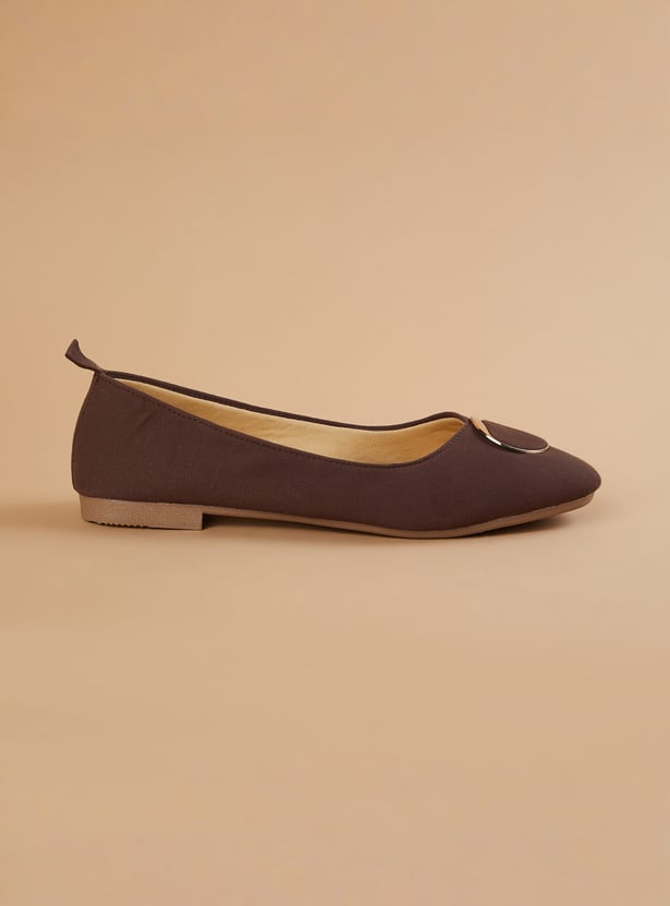 CODE Ballerinas with Metallic Accent