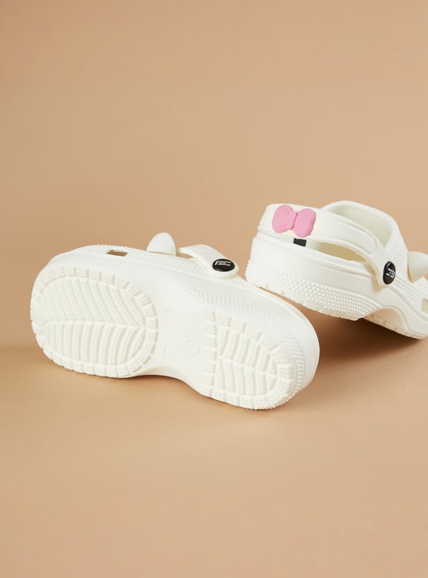 FAME FOREVER Girls Charm-Detailed Clogs