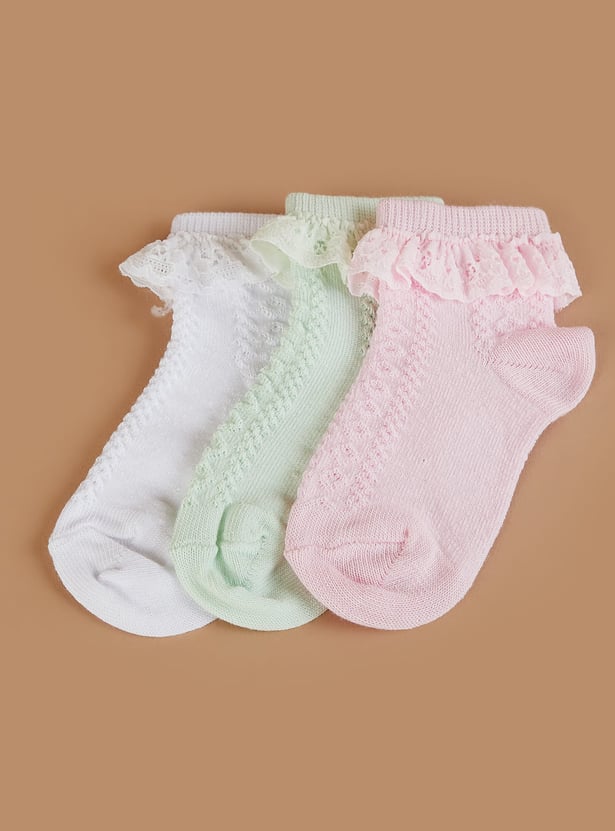 FAME FOREVER Lace-Frill Ankle Length Socks - Pack of 3