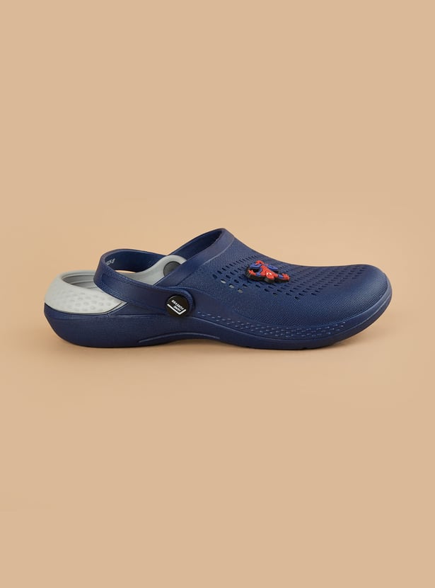 FAME FOREVER Boys Spiderman Charm Detailed Clogs