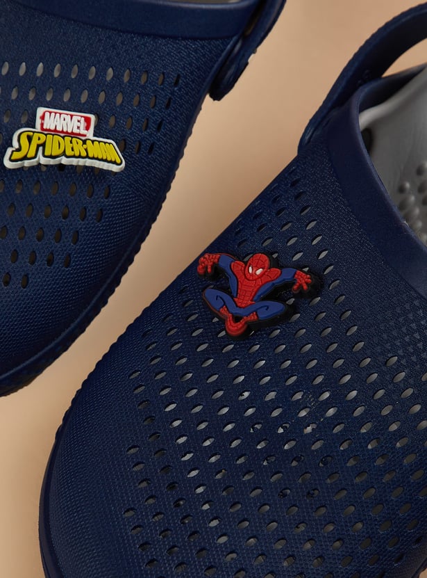 FAME FOREVER Boys Spiderman Charm Detailed Clogs