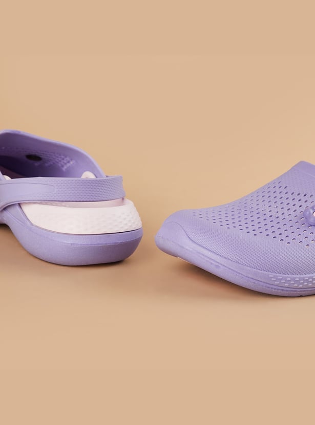 FAME FOREVER Elsa Charm Clogs
