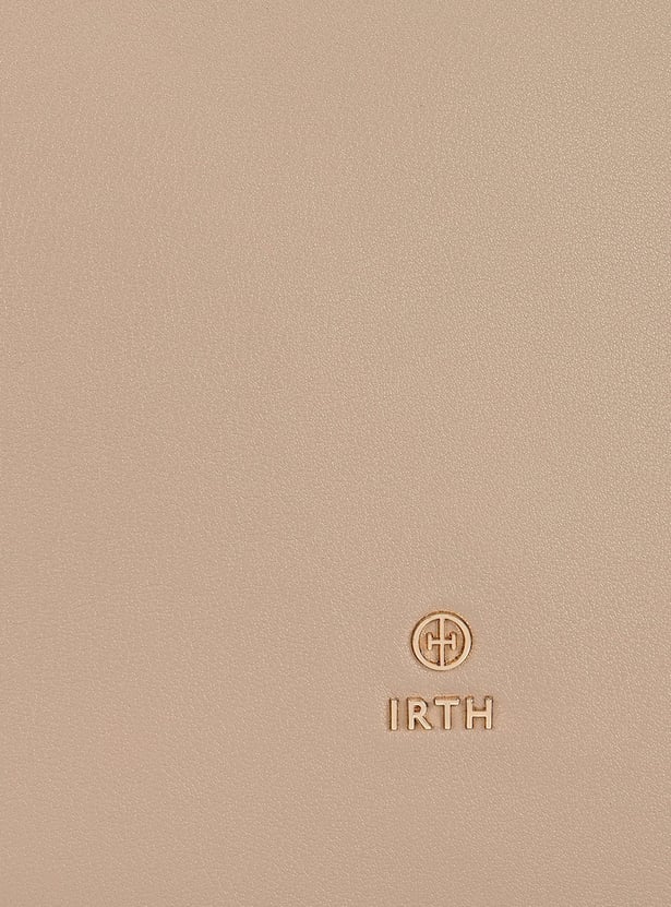 IRTH Solid Handheld Bag