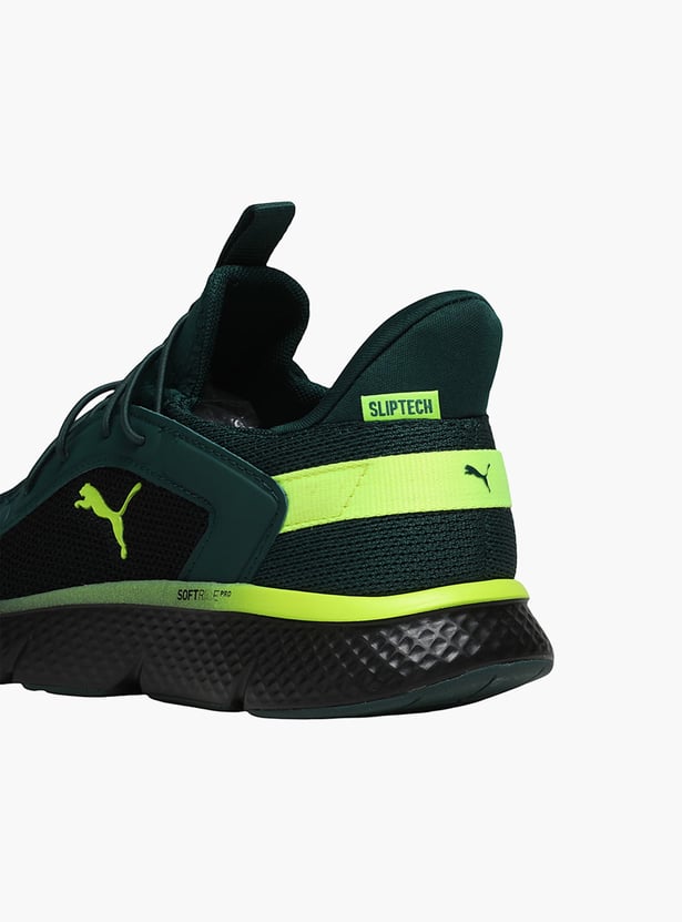 PUMA Boys Solid Sneakers