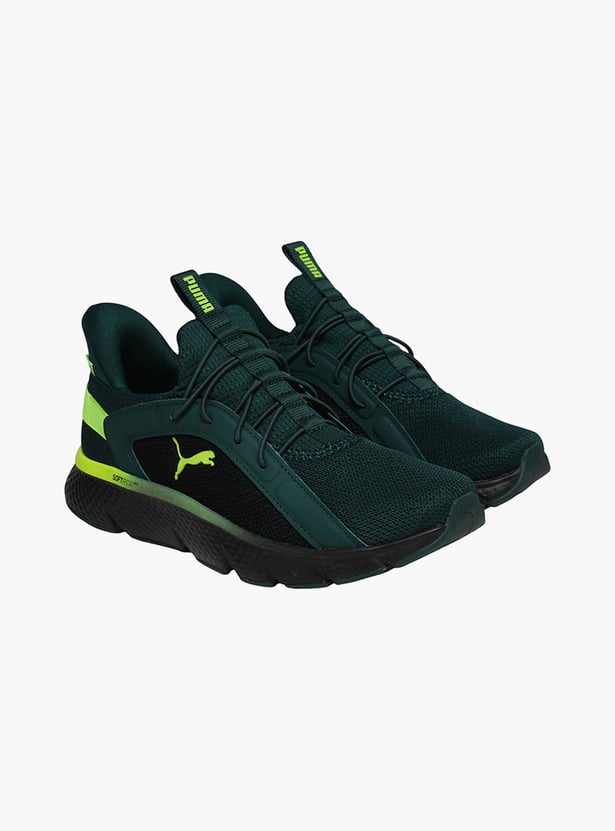 PUMA Boys Solid Sneakers