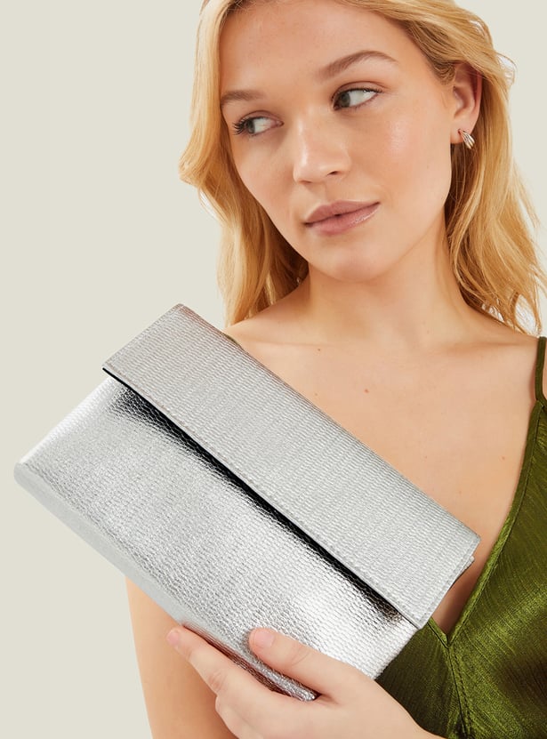 ACCESSORIZE LONDON Textured Wristlet Wallet