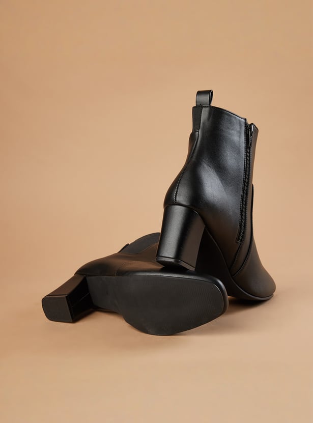 GINGER Solid Heeled Chelsea Boots