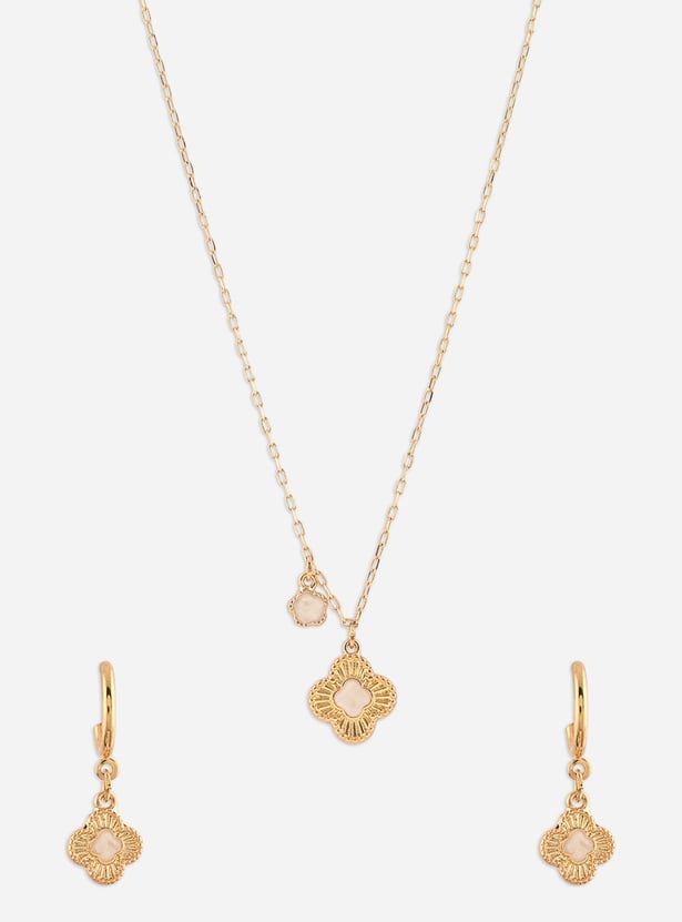 TONIQ Floral Design Necklace and Earrings Set