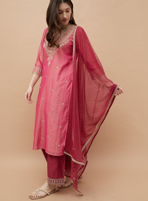 MELANGE Embroidered Kurta Set