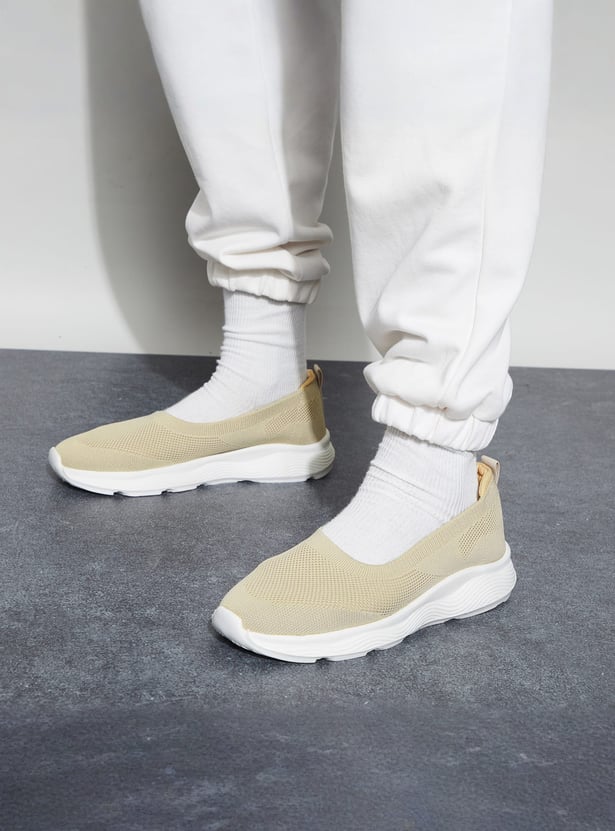GINGER Knitted Slip-On Sneakers