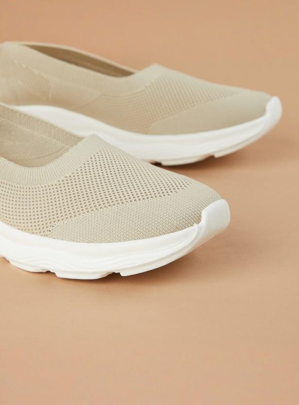 GINGER Knitted Slip-On Sneakers