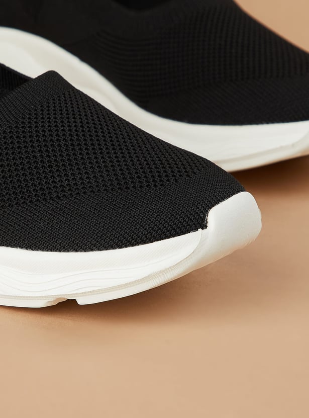 GINGER Knitted Slip-On Sneakers