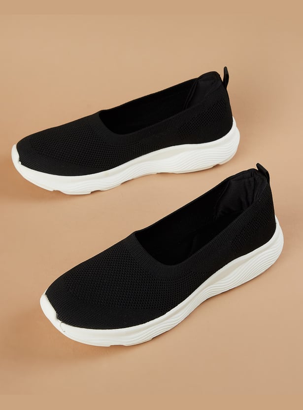 GINGER Knitted Slip-On Sneakers