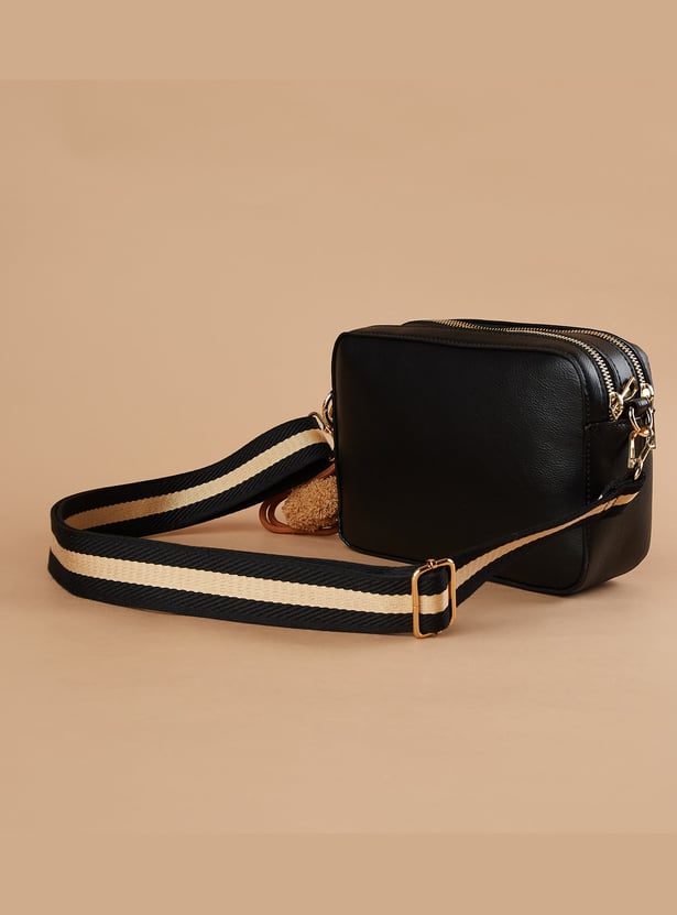 GINGER Solid Shoulder Bag with Charm