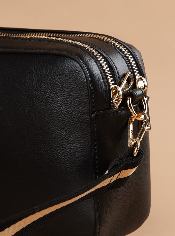 GINGER Solid Shoulder Bag with Charm