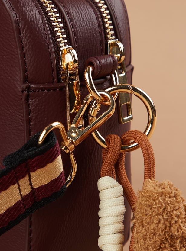 GINGER Solid Shoulder Bag with Charm
