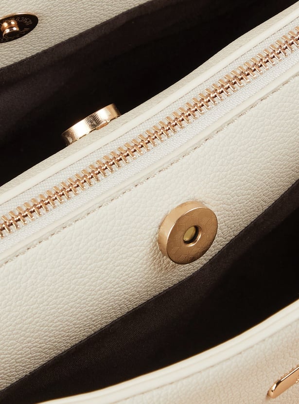 GINGER Textured Handheld Bag