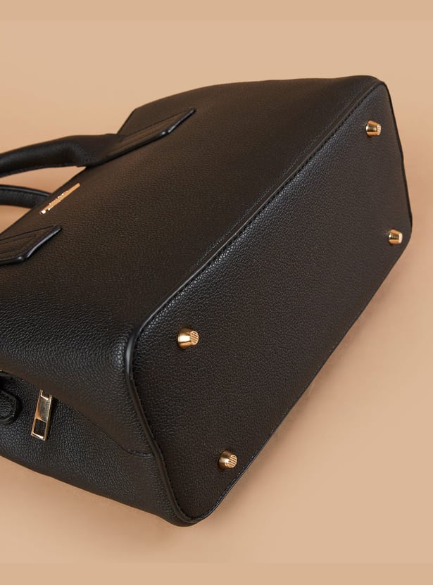 GINGER Textured Handheld Bag