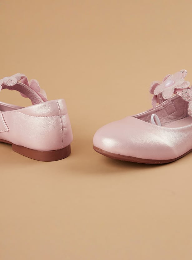 FAME FOREVER Girls Floral Applique Ballerinas