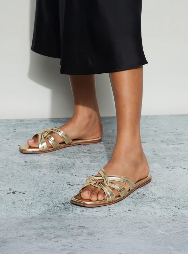 GINGER Glossy Flats
