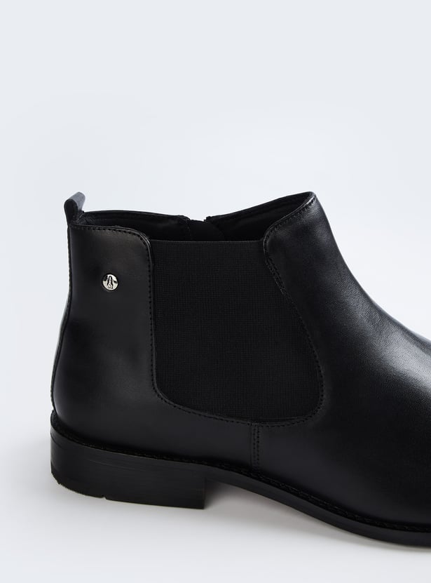 HUSH PUPPIES Aiden Solid Chelsea Boots