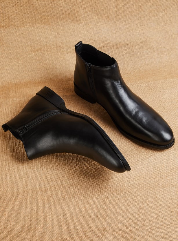 HUSH PUPPIES Aiden Solid Chelsea Boots