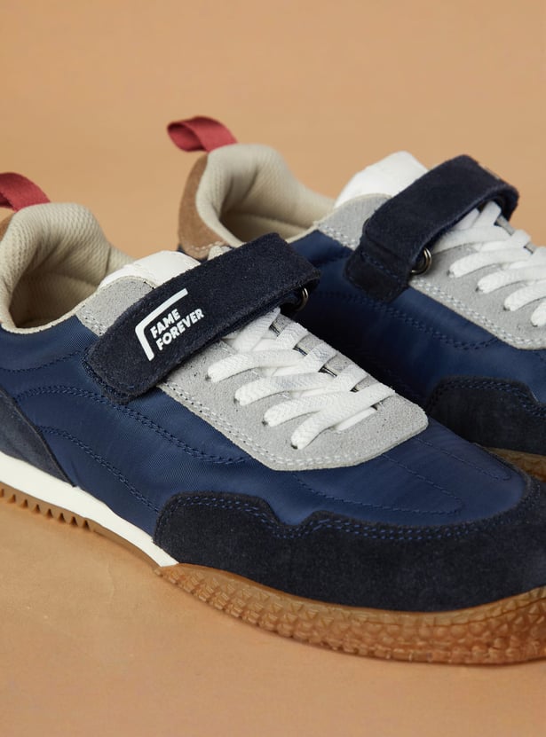 FAME FOREVER Boys Velcro Sneakers