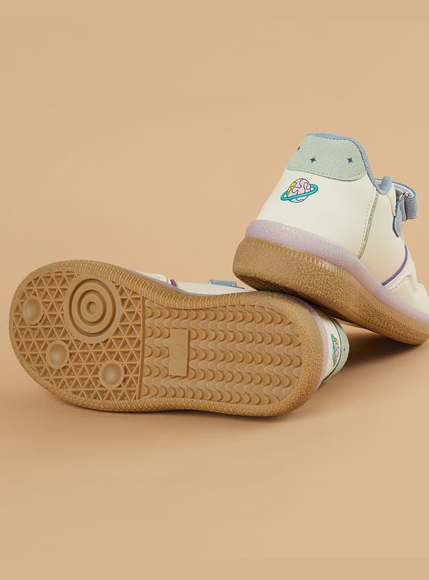 FAME FOREVER Girls Stitch Sneakers