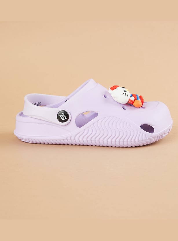 FAME FOREVER Gibbitz Detailed Clogs