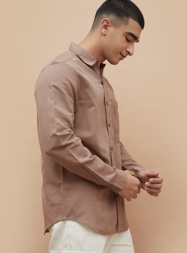 FAME FOREVER Solid Slim Fit Shirt