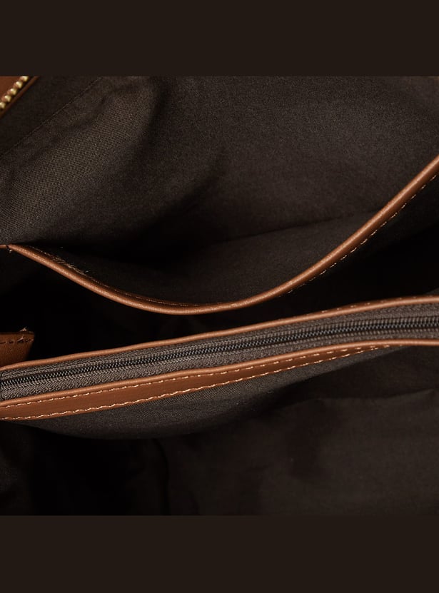 GINGER Textured Handheld Bag