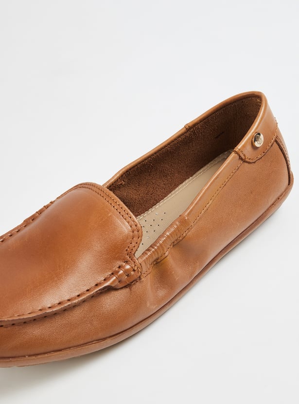 HUSH PUPPIES Solid Loafers
