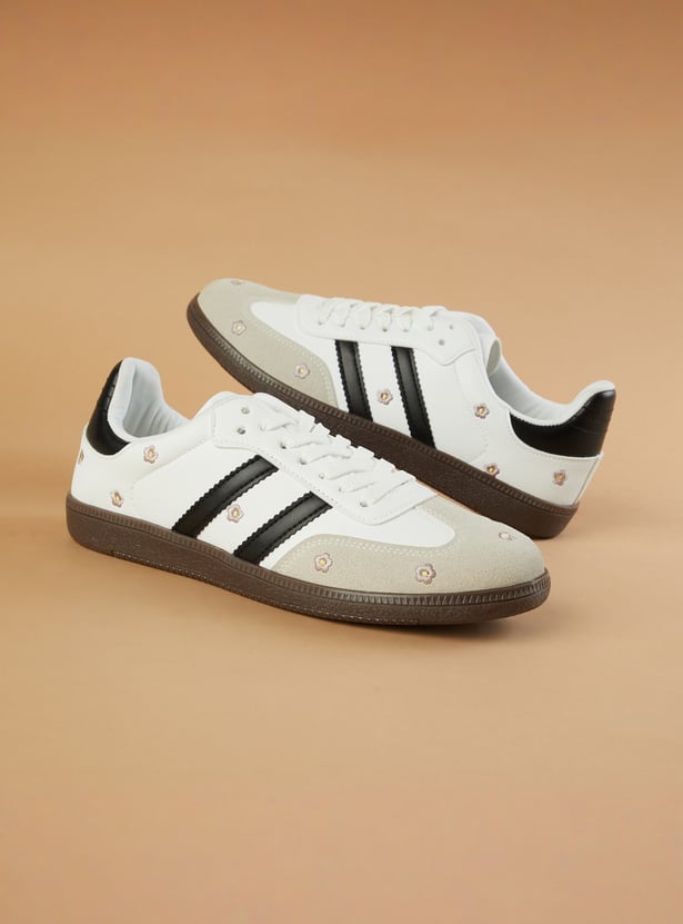 ☆♡☆ Buy GINGER Floral Embroidered Sneakers from Ginger at just INR 1699.0