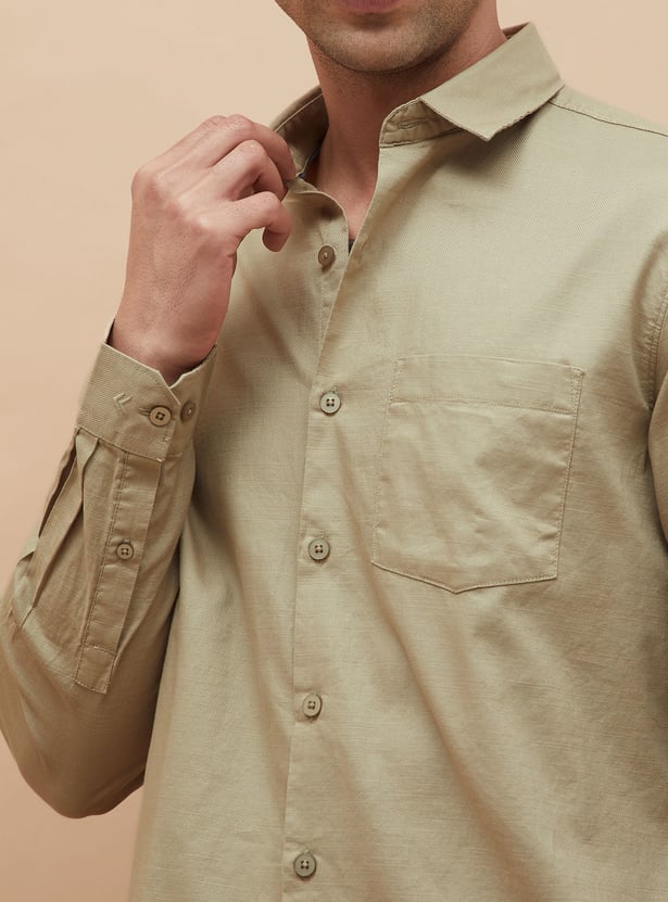 CODE Solid Slim Fit Shirt