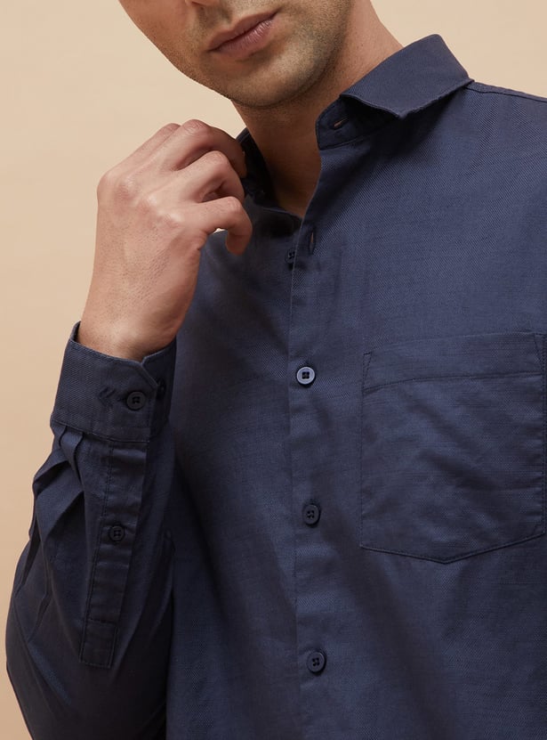 CODE Solid Slim Fit Shirt