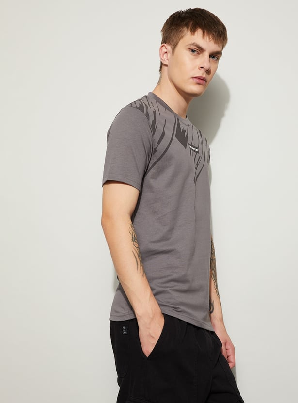 FAME FOREVER Graphic Print Crew Neck T-shirt