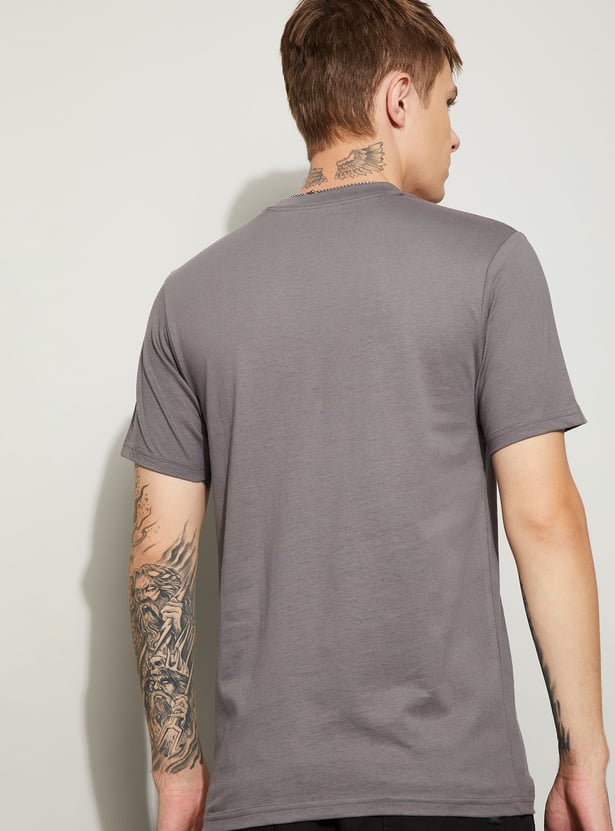 FAME FOREVER Graphic Print Crew Neck T-shirt