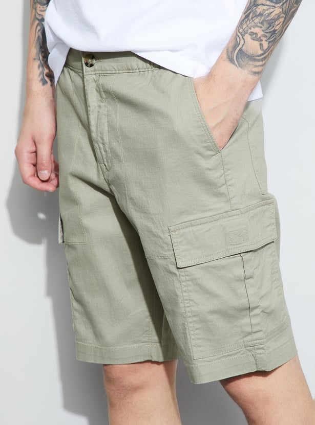 FAME FOREVER Solid Cargo Shorts