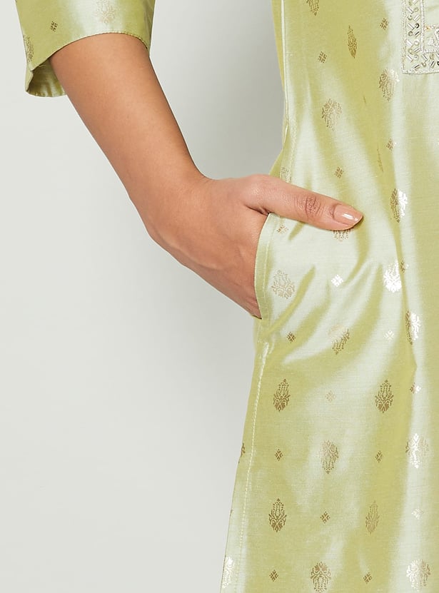 MELANGE Embroidered Straight Kurta