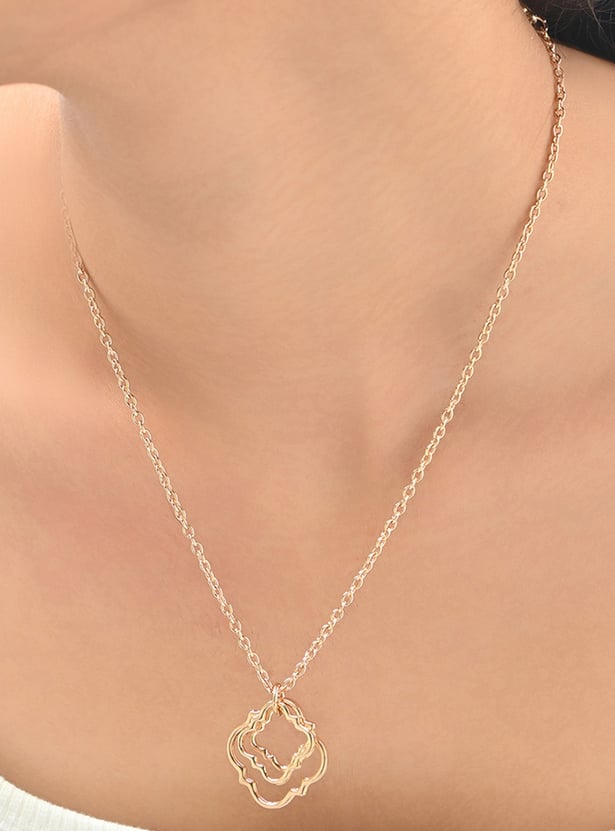 TONIQ Quartefoil Pendants with Chain