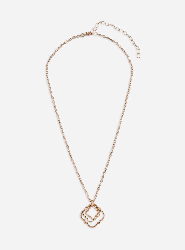 TONIQ Quartefoil Pendants with Chain