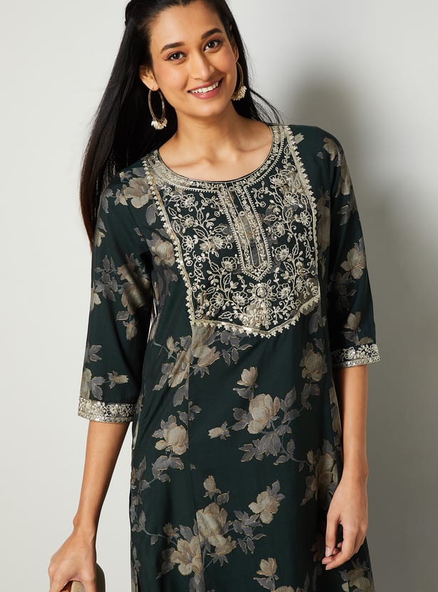 MELANGE Floral Embroidered Round Neck 3/4th Sleeves Kurta