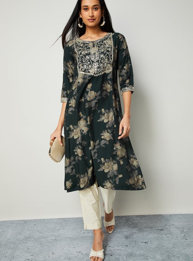 MELANGE Floral Embroidered Round Neck 3/4th Sleeves Kurta
