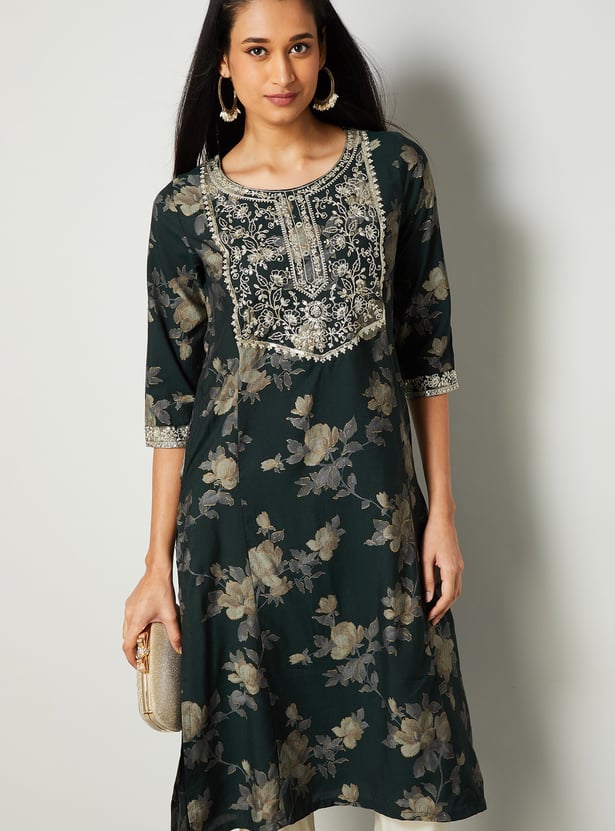 MELANGE Floral Embroidered Round Neck 3/4th Sleeves Kurta
