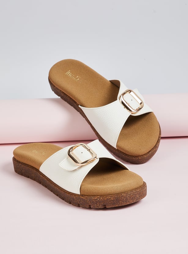 INC.5 Buckle Flats