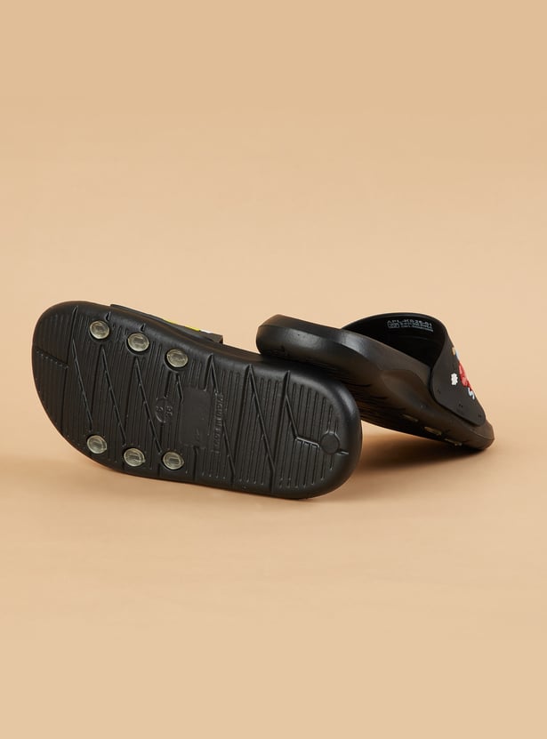 FAME FOREVER Boys Motif Detailed Sliders