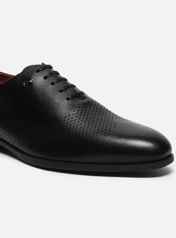 LOUIS PHILIPPE Textured Oxford Shoes