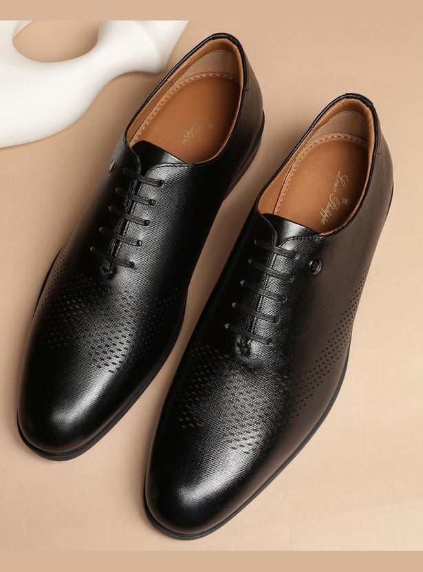 LOUIS PHILIPPE Textured Oxford Shoes