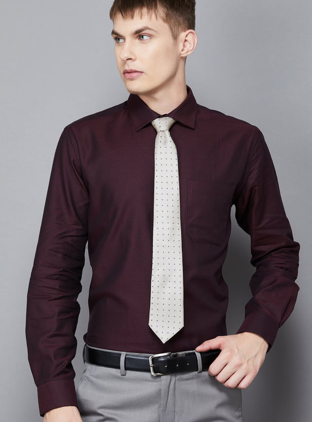 VAN HEUSEN Textured Tie